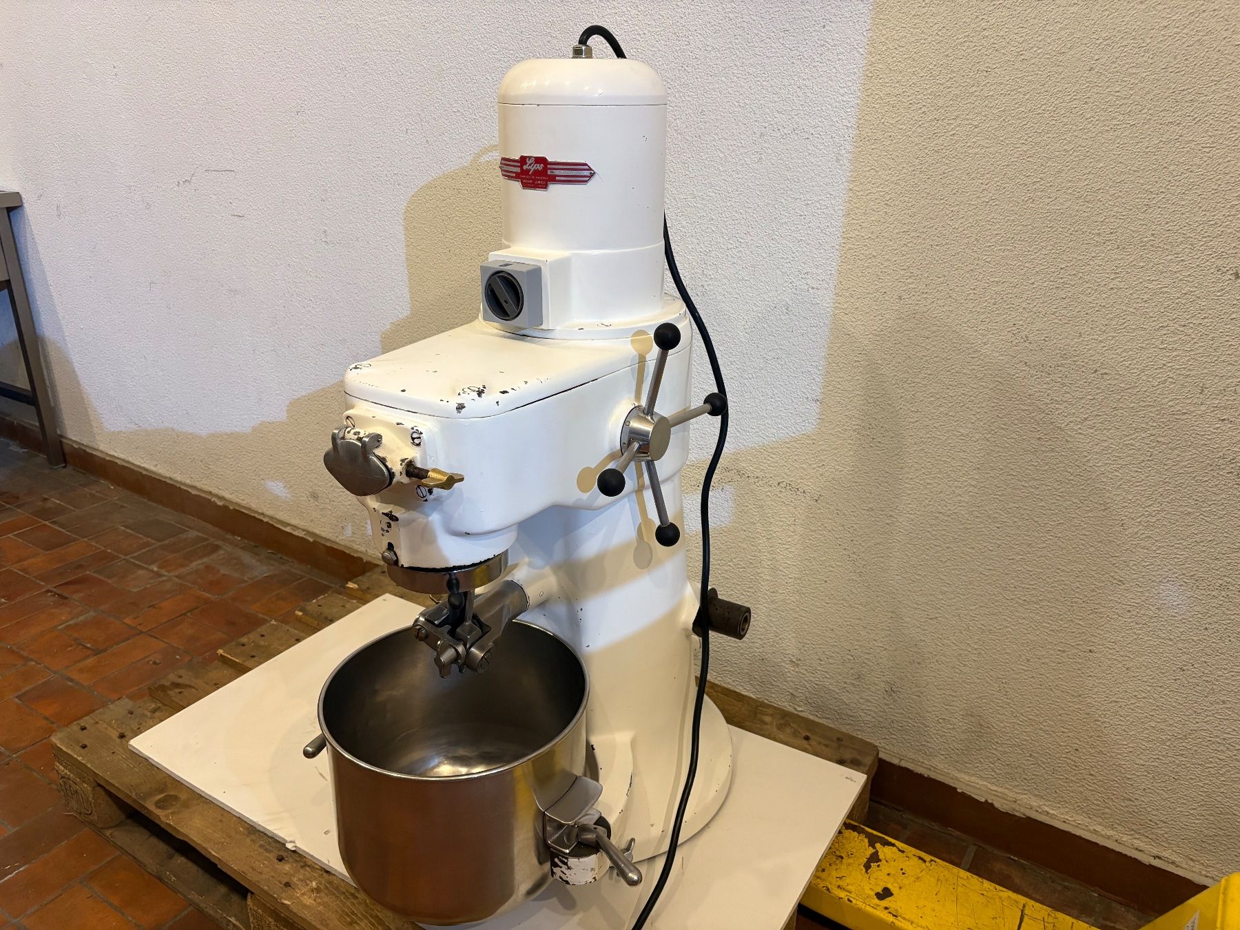 Lips Elettrodomestici da cucina: LIPS Universal-Küchenmaschine mit Zubehör – Usato da goldau venduto da G.app 1