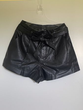 Short en similicuir New Look, taille 38/40, NEW