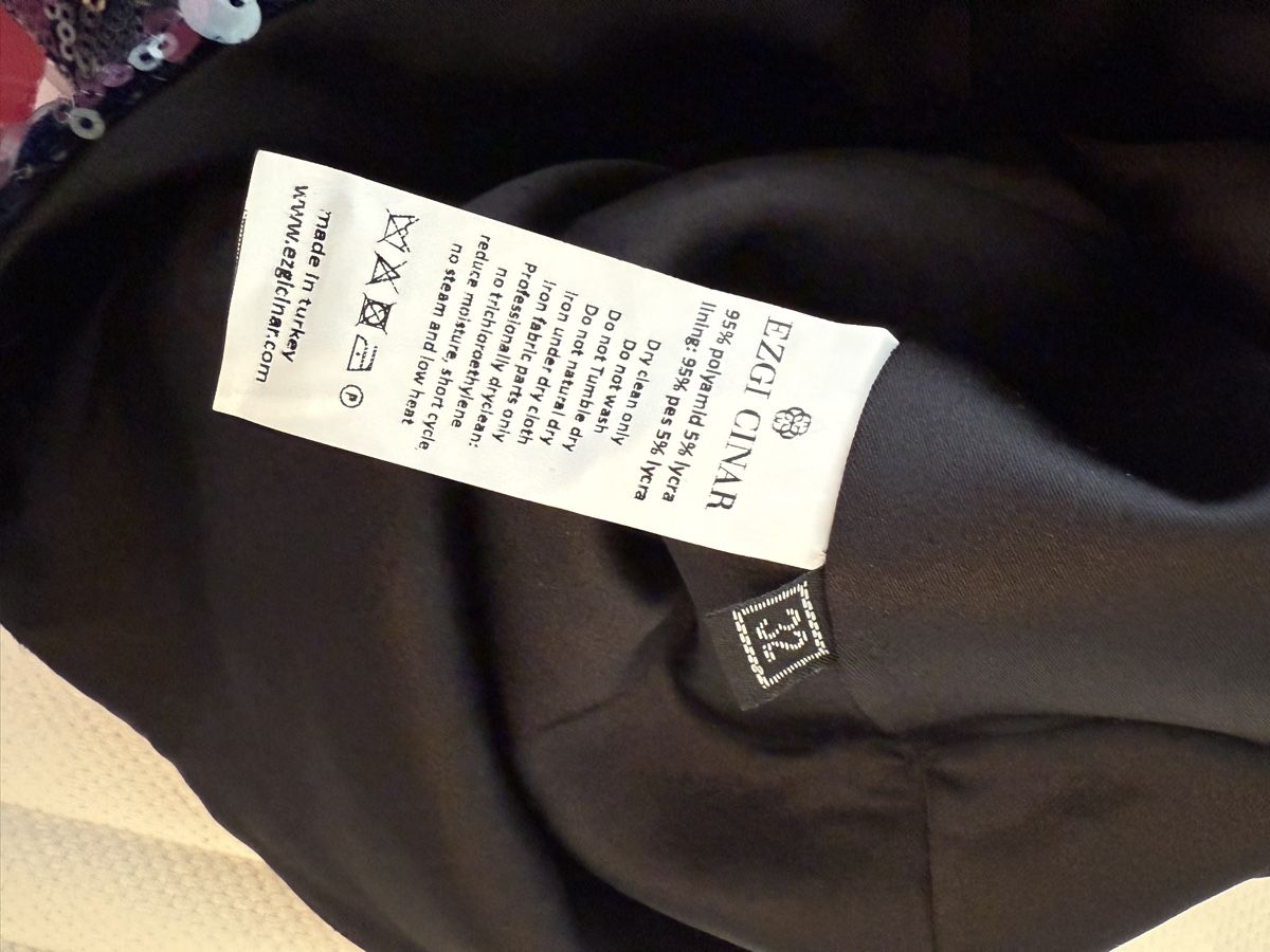 Tute: Ezgi Cinar Pailetten Overall ; Size: 34 – Usato da Zug venduto da mar_fy7g 5