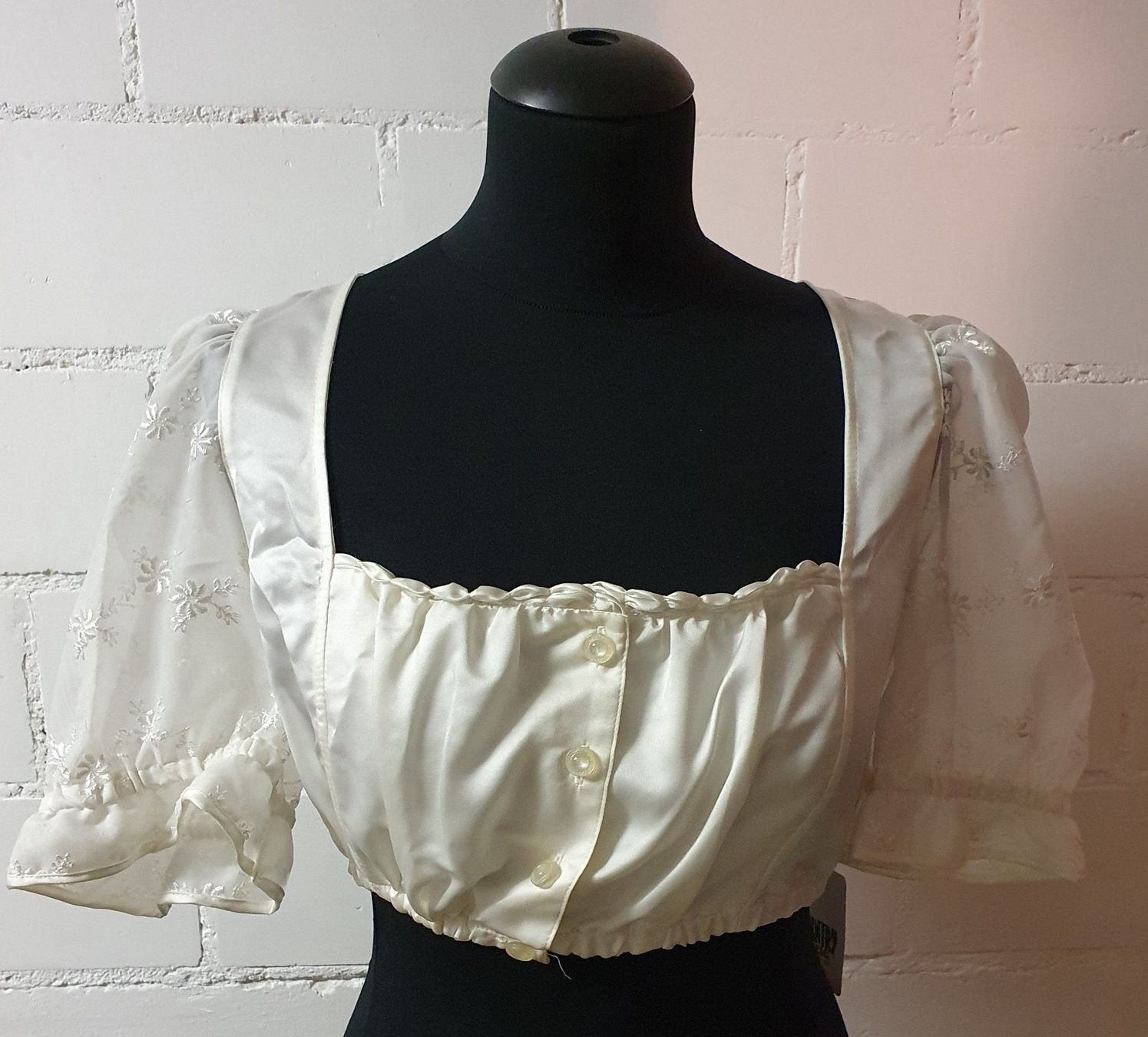 Camicette: Neu: "Country Line" / Dirndl Bluse transparent creme / Gr.42 – Nuovo (secondo la descrizione) da Muri AG venduto da Edlerweiss