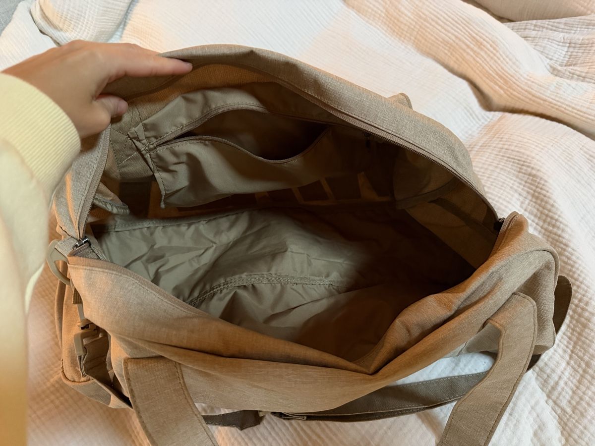 Nike Borse: Nike Sporttasche beige – Usato da Schlieren venduto da Shark1905 2