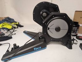 Tacx FLUX 2 Indoor Smart Trainer