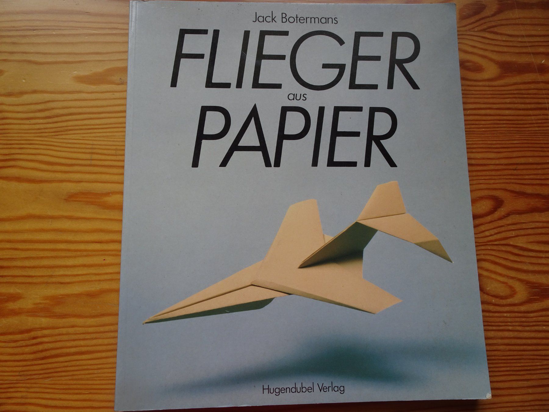 Bücher: Flieger aus Papier – Gebraucht aus Bünzen von Tango33A