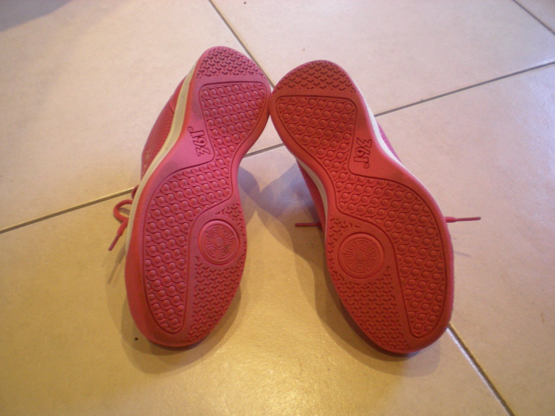 Scarpe da donna: Schuhe Gr. neuwertig! 361o – Nuovo (secondo la descrizione) da Adelboden venduto da Lammhult 3