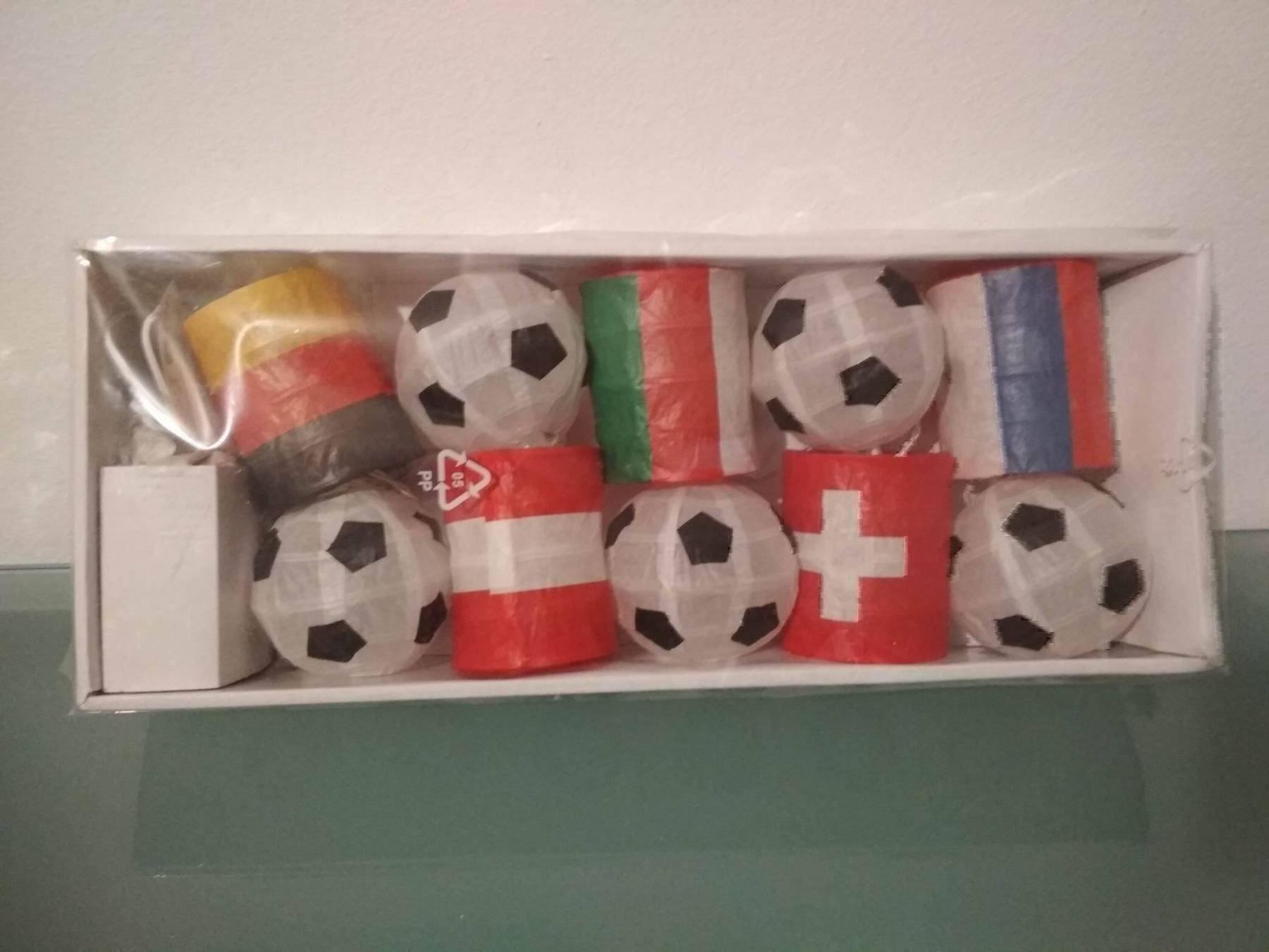 Lampen: Outdoor Lampe verschiedene Nationen – Neu und originalverpackt aus Bäch SZ von Swissy46