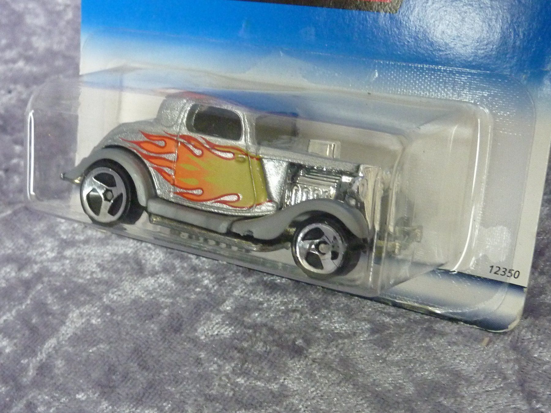 Hot Wheels Modellini d'auto: Ford 3-Window 1934  1:64 – Nuovo e nell'imballaggio originale da Dürrenäsch venduto da modellautos4you 2