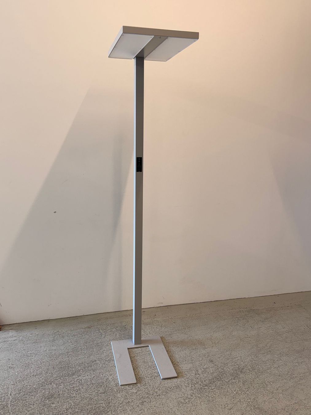 Lampen: JSL Classic U LED Stehleuchte – Gebraucht aus Affoltern am Albis von Zapro 2