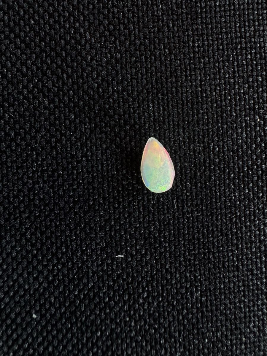 Pietre preziose: Äthiopischer Opal 0.65ct – Nuovo e nell'imballaggio originale da Wängi venduto da Horus90