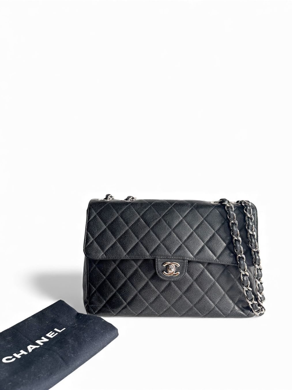 Chanel Taschen für Damen: CHANEL Caviar Jumbo Single Flap Bag Tasche – Gebraucht aus Kriens von hannaandkiko