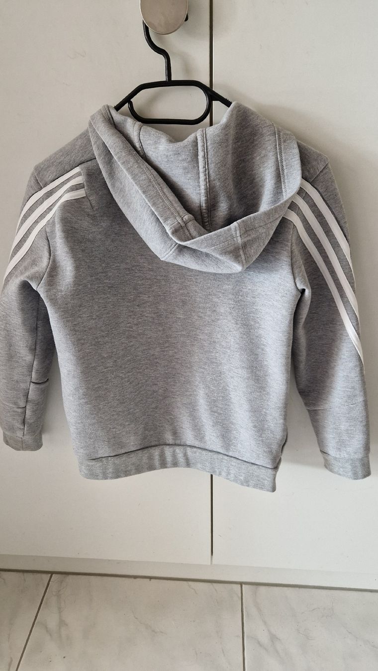 Adidas Giacche: Adidas Hoodie, grau, Gr.152 – Usato da Würenlos venduto da dan.ch 2