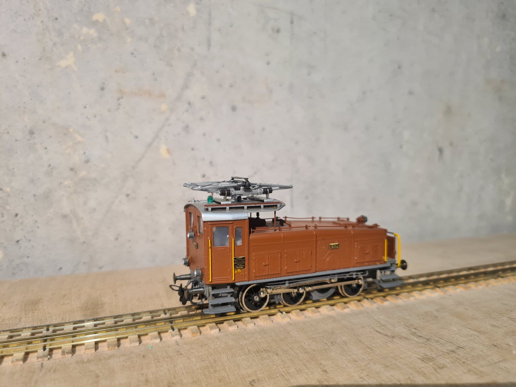 Metropolitan Modellini di ferrovie: SBB CFF FFS Ee 3/3 16312 "Halbschuh" "Gletteisen" – Nuovo (secondo la descrizione) da Gachnang venduto da 10811 1
