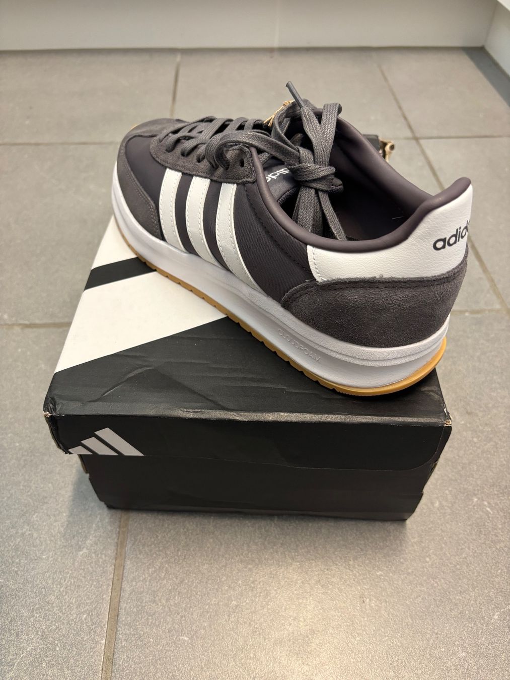 Adidas Herrenschuhe: Adidas Sneakers – Neu und originalverpackt aus Zürich von mc__2kll 5