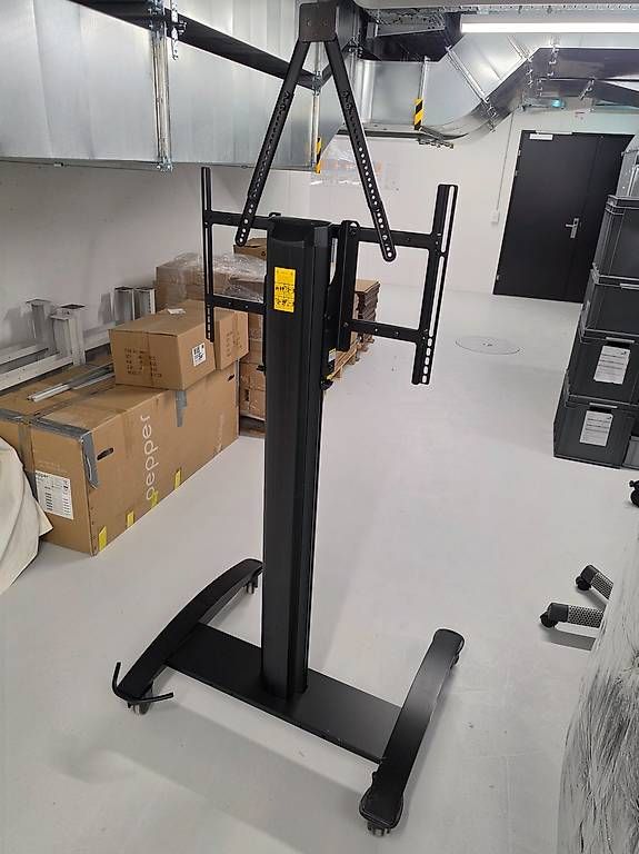 Wandhalterungen: Peerless rollende TV Halterung SR575M 23" - 75" – Gebraucht aus Luterbach von Fighterlord 2