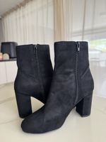 Schwarze Wildleder Stiefeletten - Grösse 37