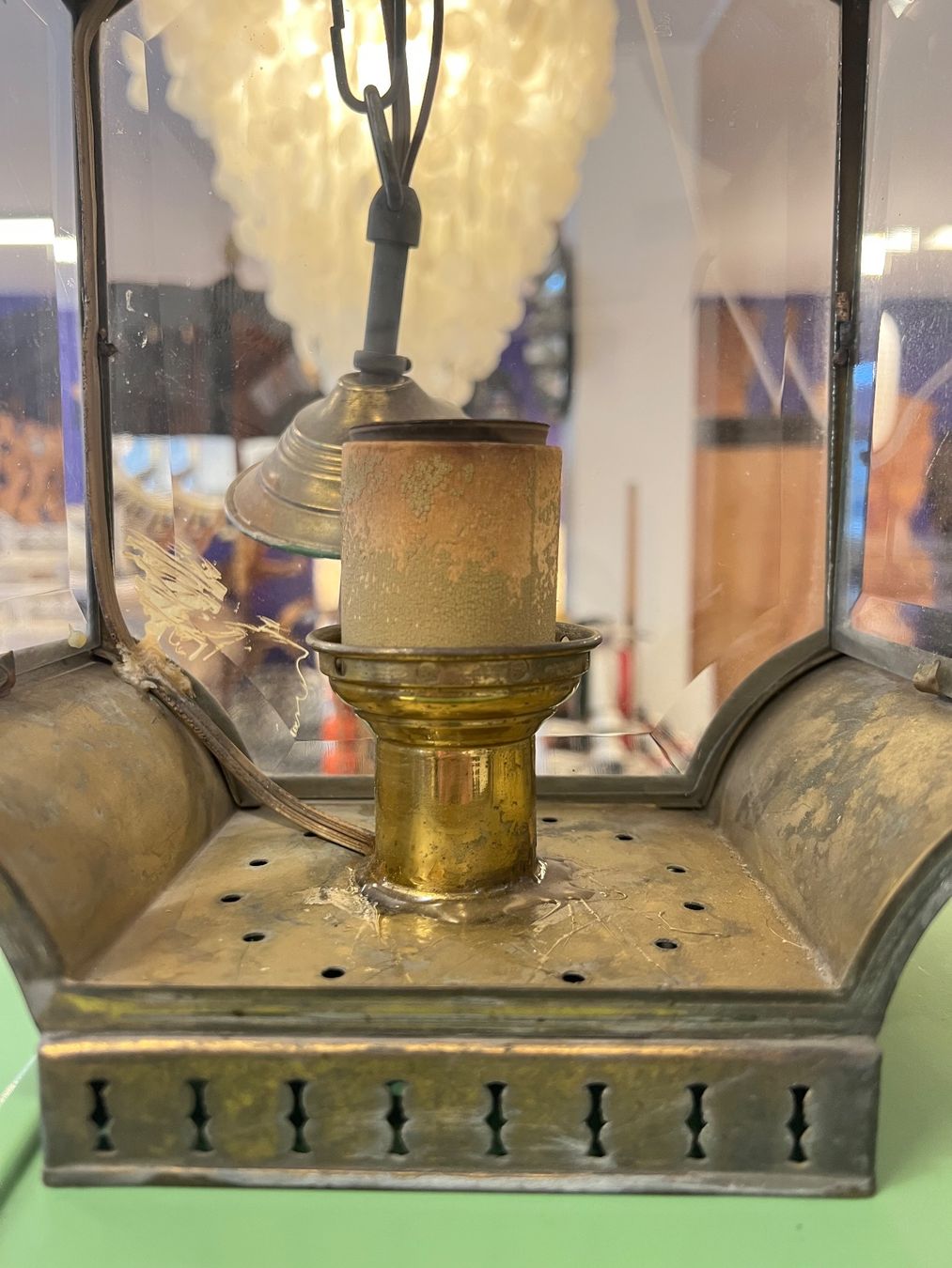 Lampade: LATERNERNE vintage messing mit geschliffenem glas – Usato da Zürich venduto da chair02 1