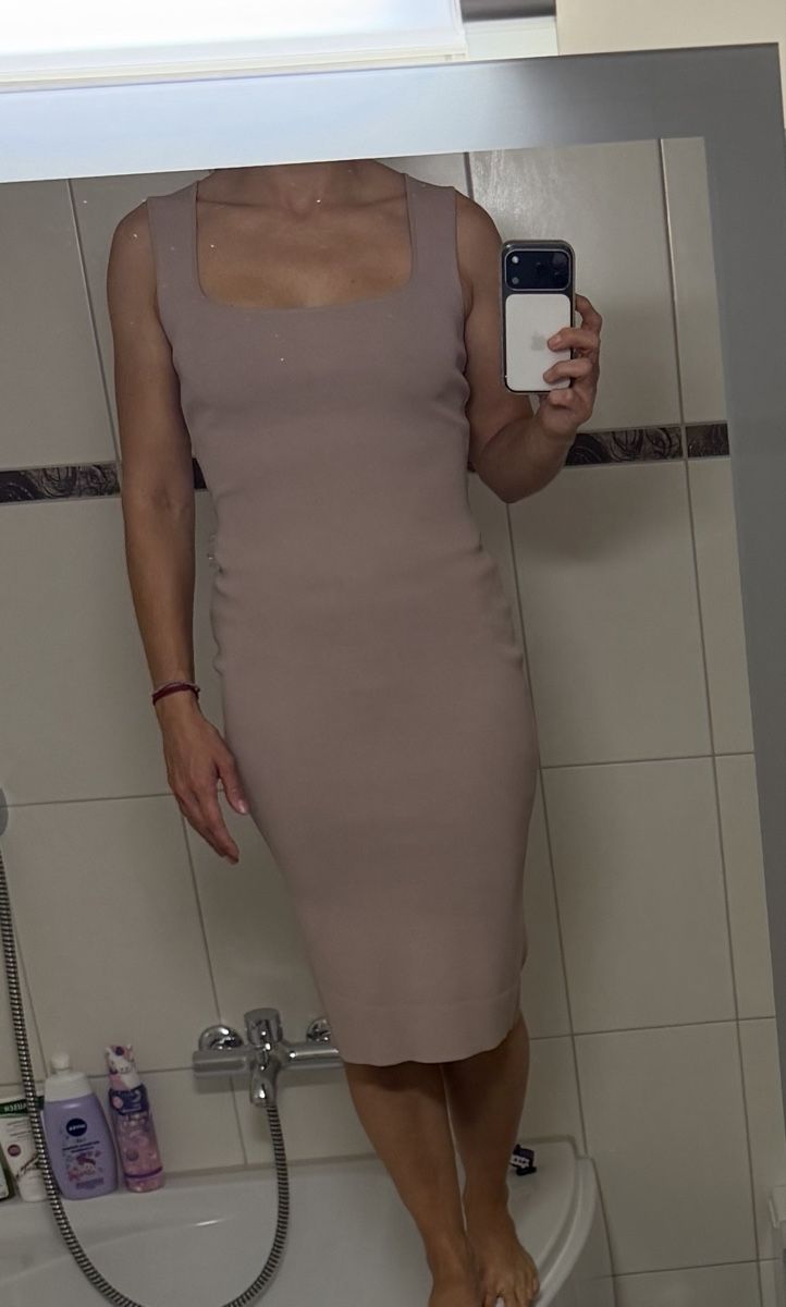 Valentino Vestiti: Valentino Kleid – Nuovo (secondo la descrizione) da Horgen venduto da theresak02 3