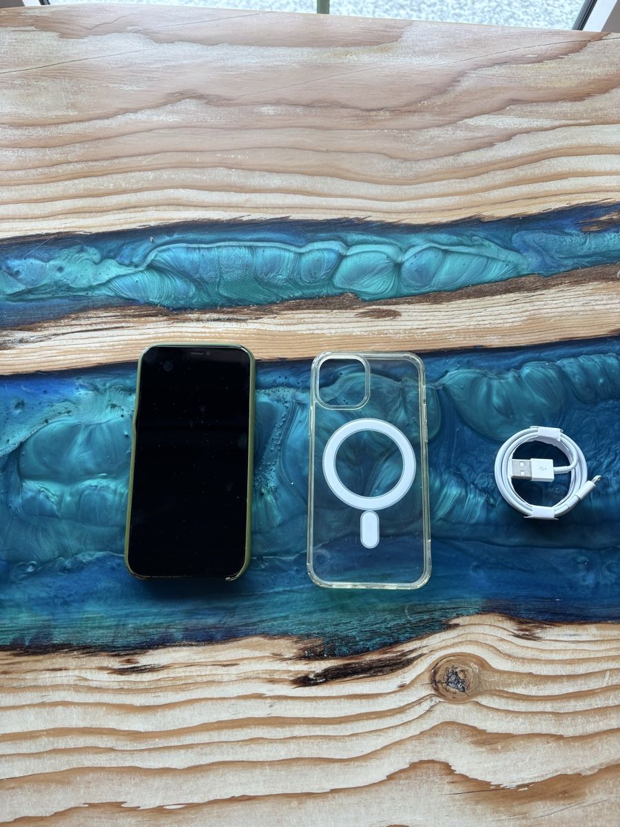 Apple Handys / Smartphones: iPhone 12 Pro à 1.- ! – Defekt aus Cottens FR von ginop 1