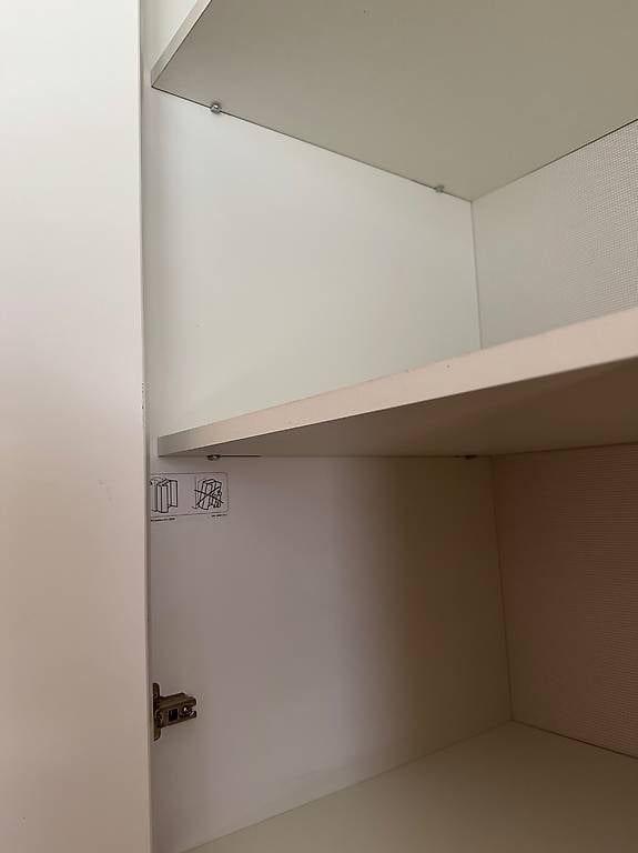 Ikea Armadi: Idanas Ikea Schrank mit Tablar – Usato da horw venduto da jen_k2bb 3