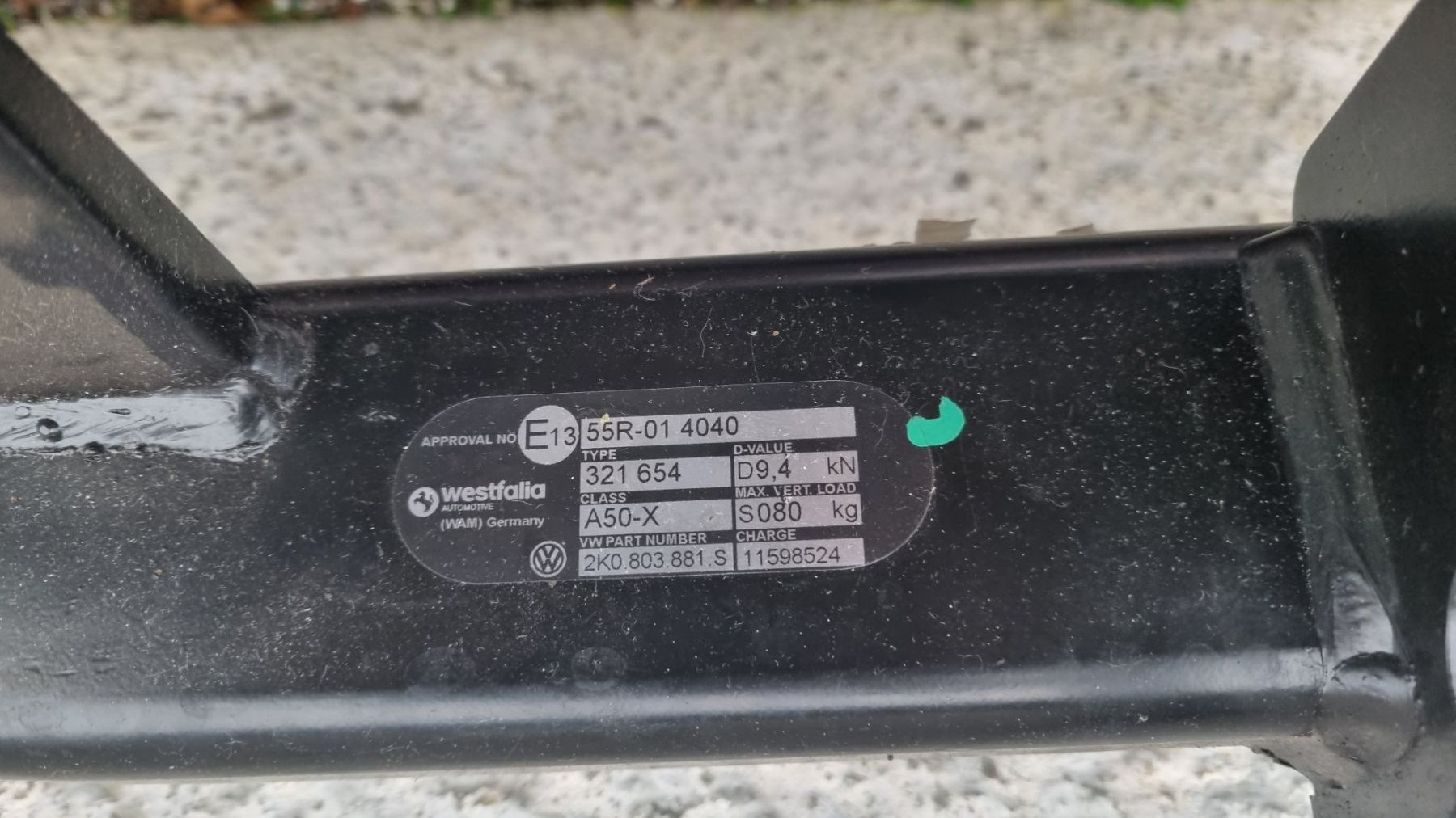 VW Ganci per rimorchio: Originale VW Caddy 2K Anhängerkupplung – Usato da Grenchen venduto da Mluka 1