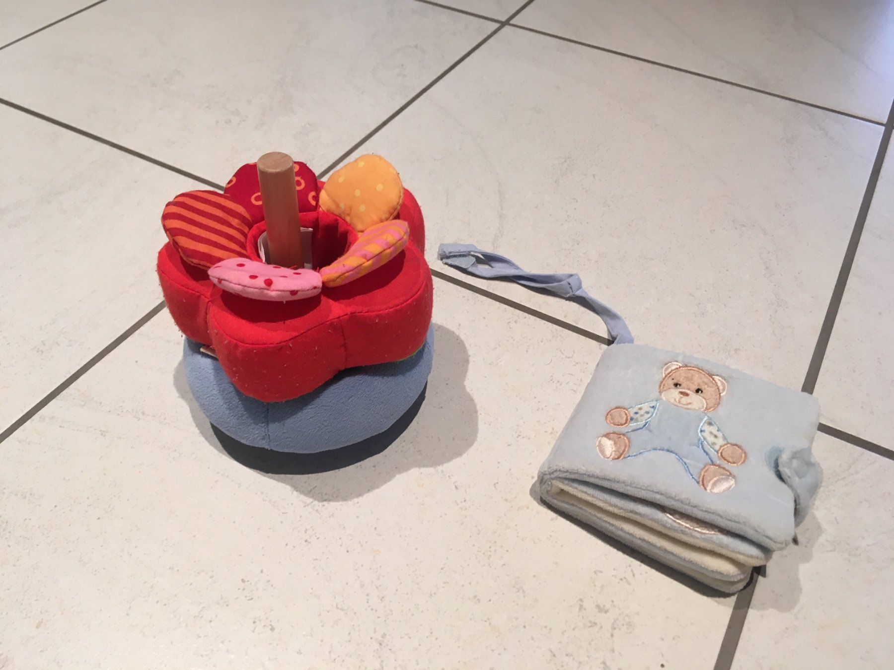 H&M Giocattoli: Babyspielsachen – Usato da Chur venduto da steffeli04 1