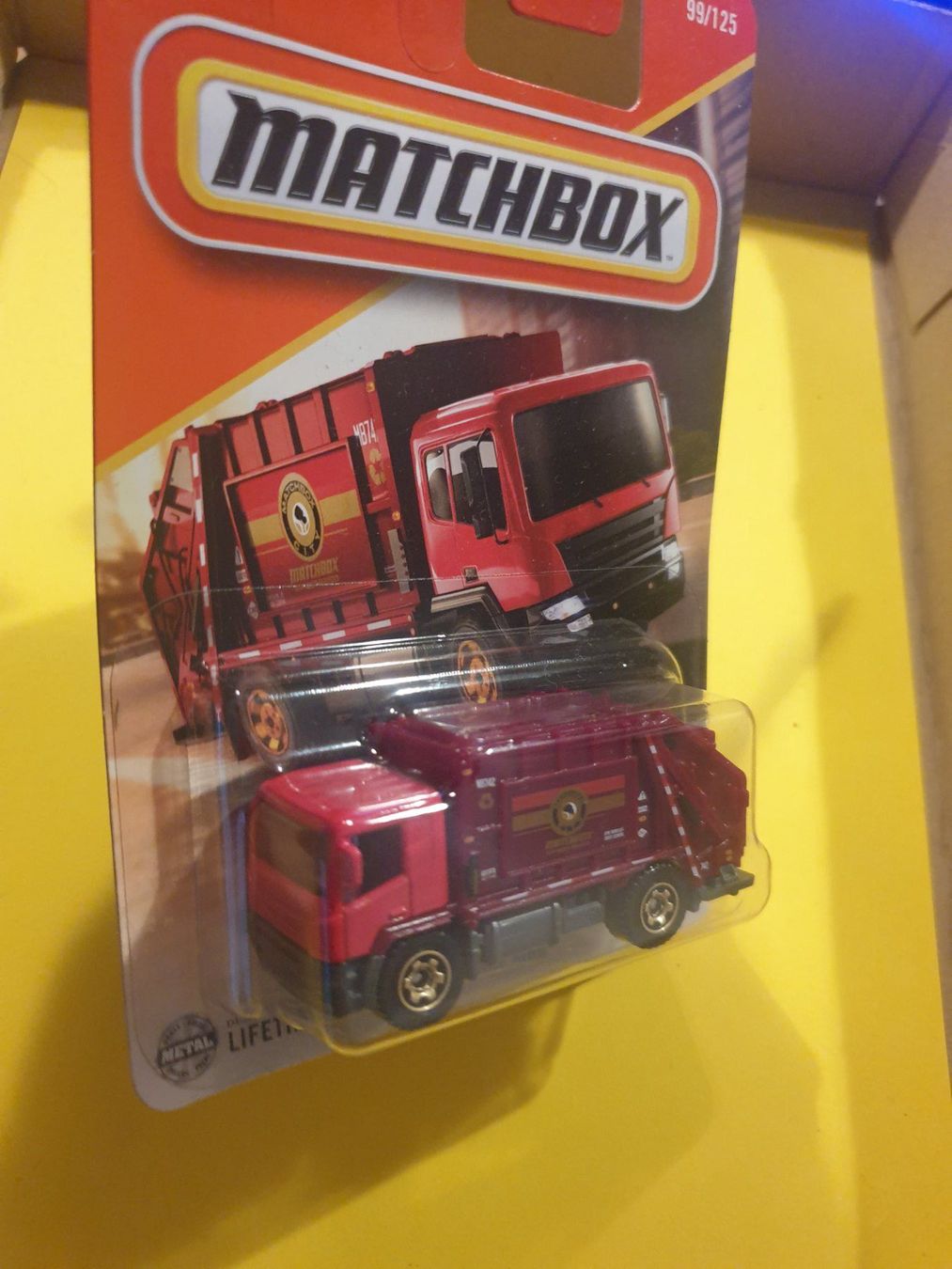 Matchbox Modellini d'auto: 3 x Matchbox GARBAGE TRUCKS – Nuovo e nell'imballaggio originale da Oftringen venduto da Rotor 9