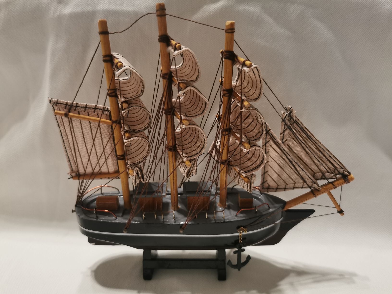 Kit di modellismo & Modellini statici: Schiffsmodell klein 19 x19 cm – Usato da Basel venduto da Treasurehunter 2