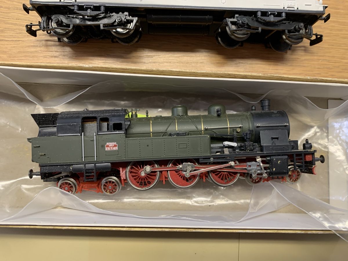 Modellini di ferrovie: SNCF Loks, defekt, P9B – Difettoso da Winden venduto da EmilNeu 3