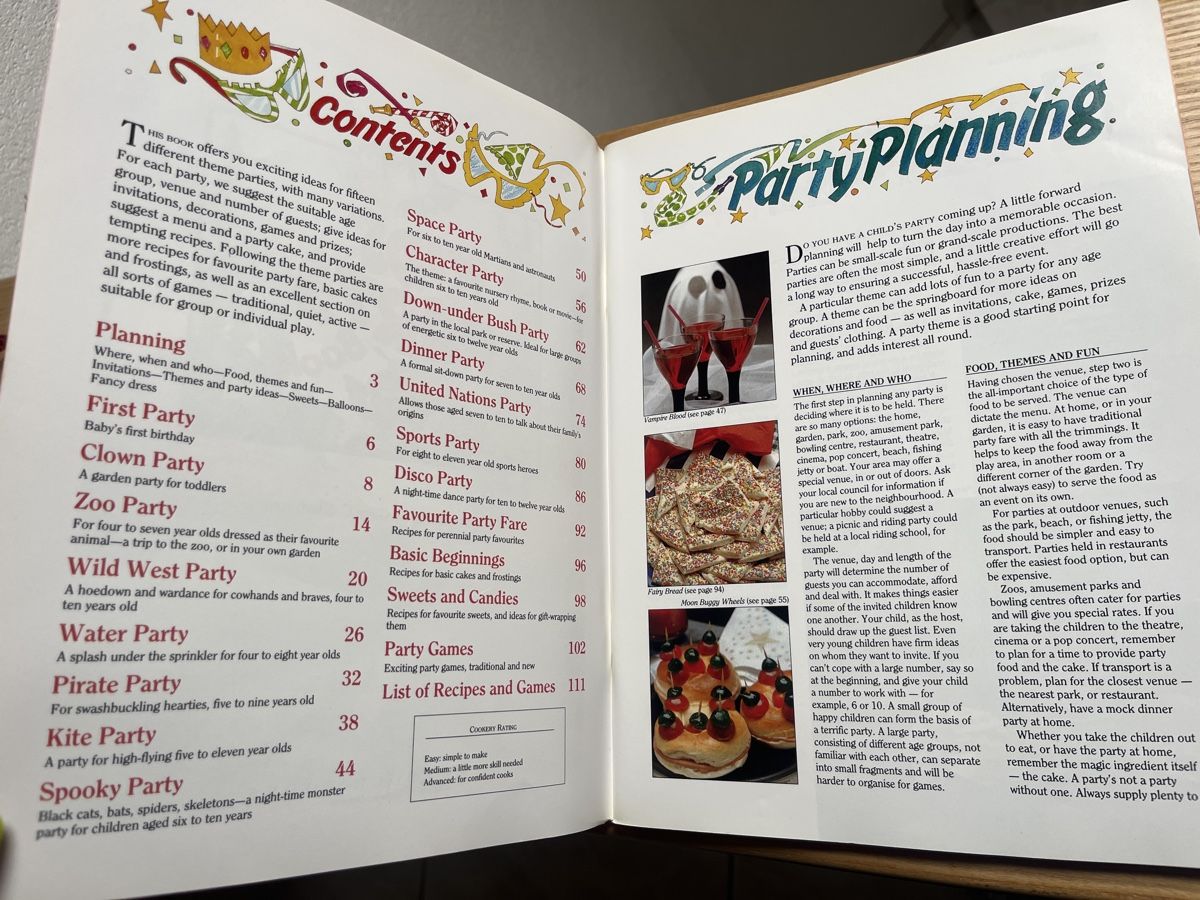 Bücher: Kids Party Book (Englisch) – Gebraucht aus Kaisten von saleforfun 2