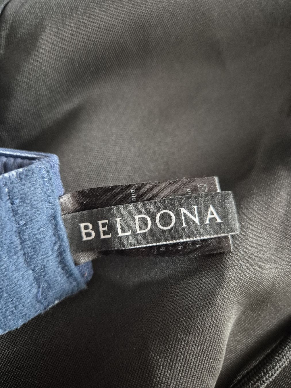 Beldona Sonstige Unterwäsche: Beldona BH, Grösse 80D, Dunkelblau mit Spitze – Gebraucht aus Römerswil LU von cfm_j789 1