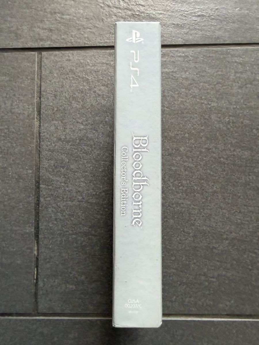 Sony Giochi: Bloodborne Collector's Edition PS4 – Usato da Zürich venduto da cENS0R 6