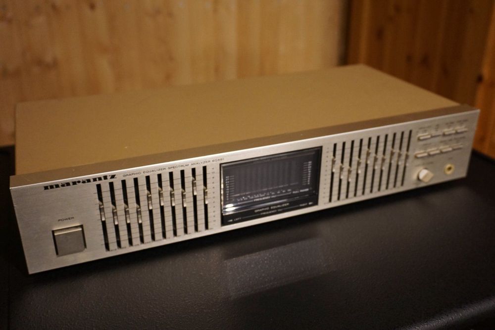 Marantz EQ-551 - Égaliseur Graphique HiFi - Rose - Fabriqué Au Japon - Occasion