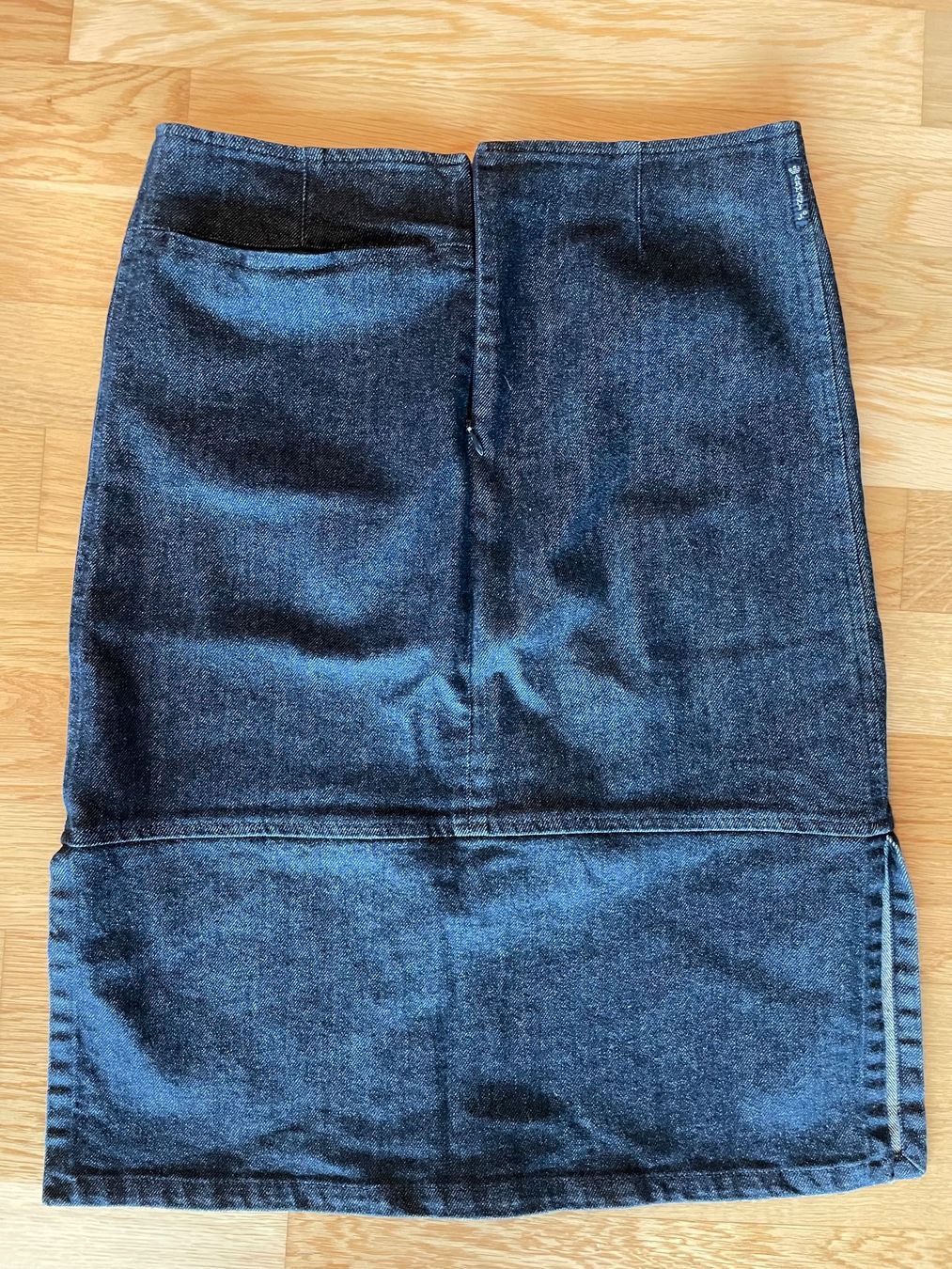 Armani Gonne: Jeansrock ARMANIJEANS – Usato da Richterswil venduto da IrynaL 1