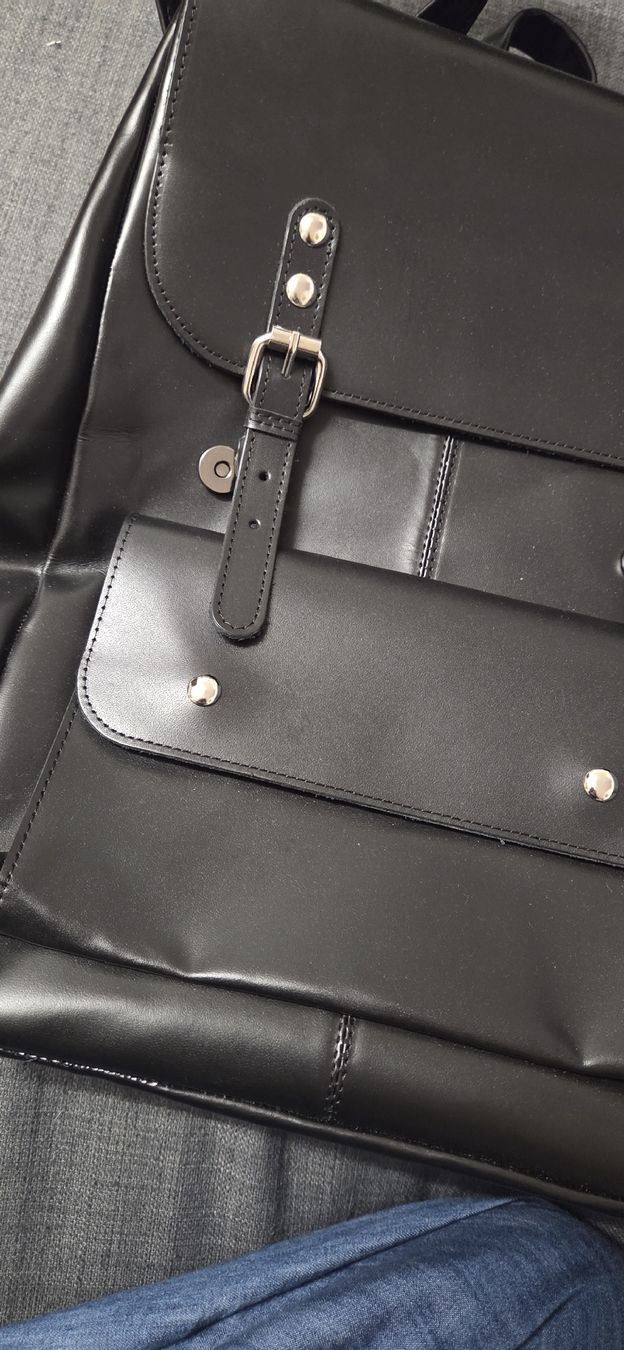 Zaini: Rucksack schwarz Echtleder 40x40neu – Nuovo (secondo la descrizione) da Subingen venduto da DENDLE20 1