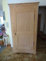 Antiker Schrank, Massivholz
