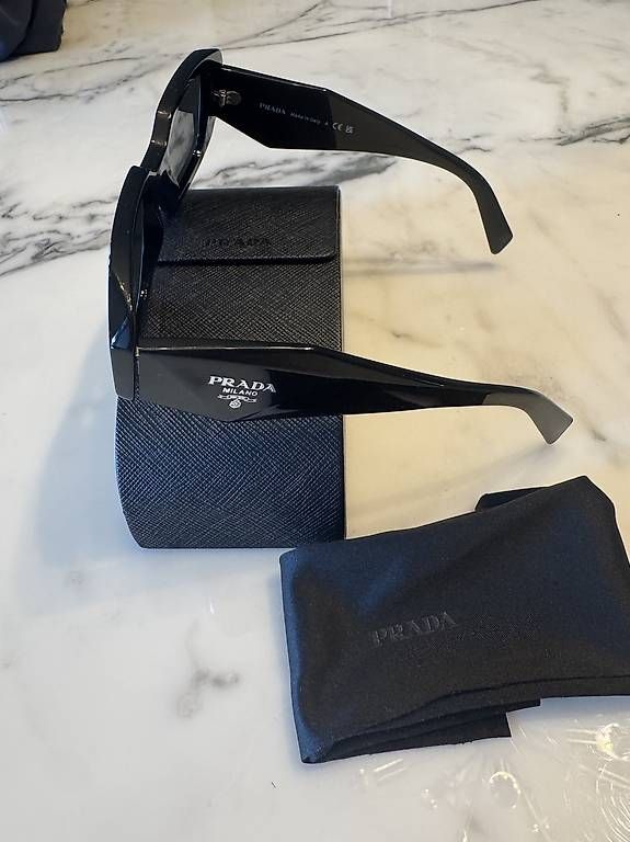 Prada Brillen & Gläser: Prada Sonnenbrille – Gebraucht aus Zürich von tanski_m 3