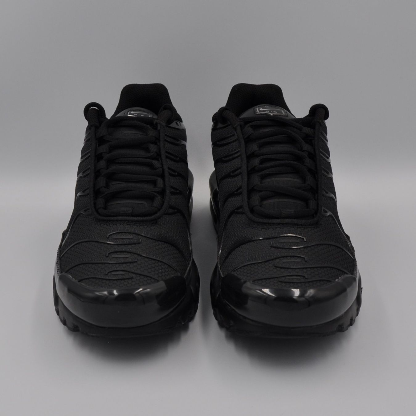Nike Scarpe da uomo: Nike Air Max Plus TN Black 46 – Nuovo e nell'imballaggio originale da Bern venduto da SneakerheavenLT 6