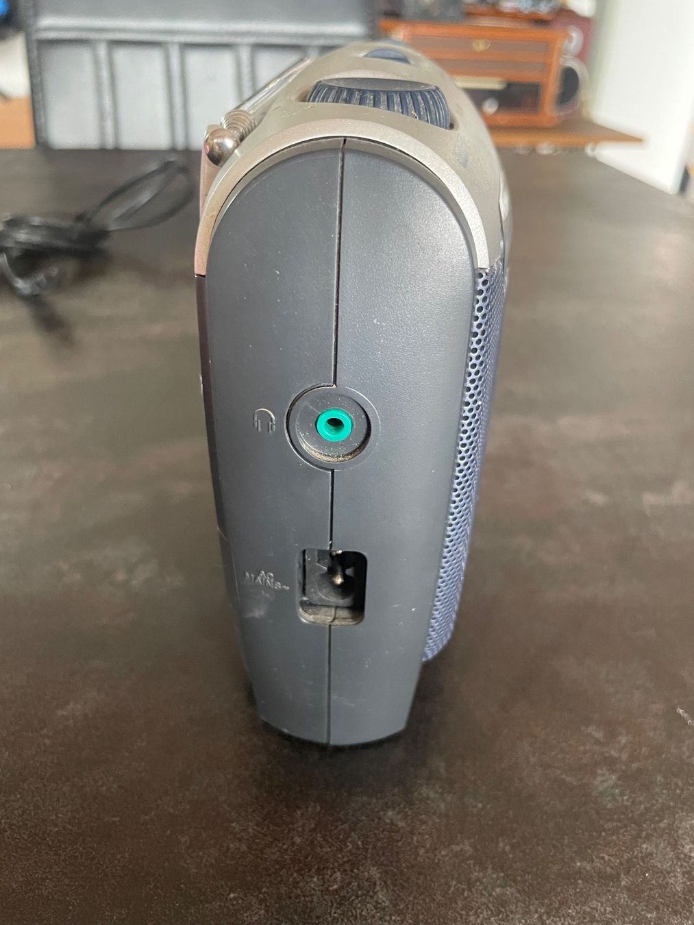 Philips Radio: Ancienne Radio Portable Philips AE2160 – Usato da Vallamand venduto da Bricbracbroc82 3