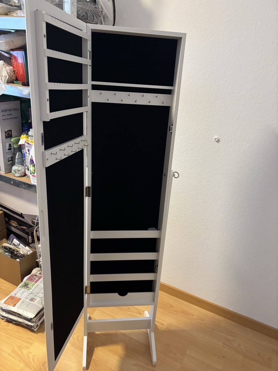 Armadi: Spiegelschrank – Usato da Oberentfelden venduto da Amra.K 2