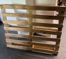 Holzpalette, gut erhalten, ideal für Heimwerker