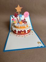 Carte 3D pop-up. Happy Birthday avec Gâteau et Bougie.