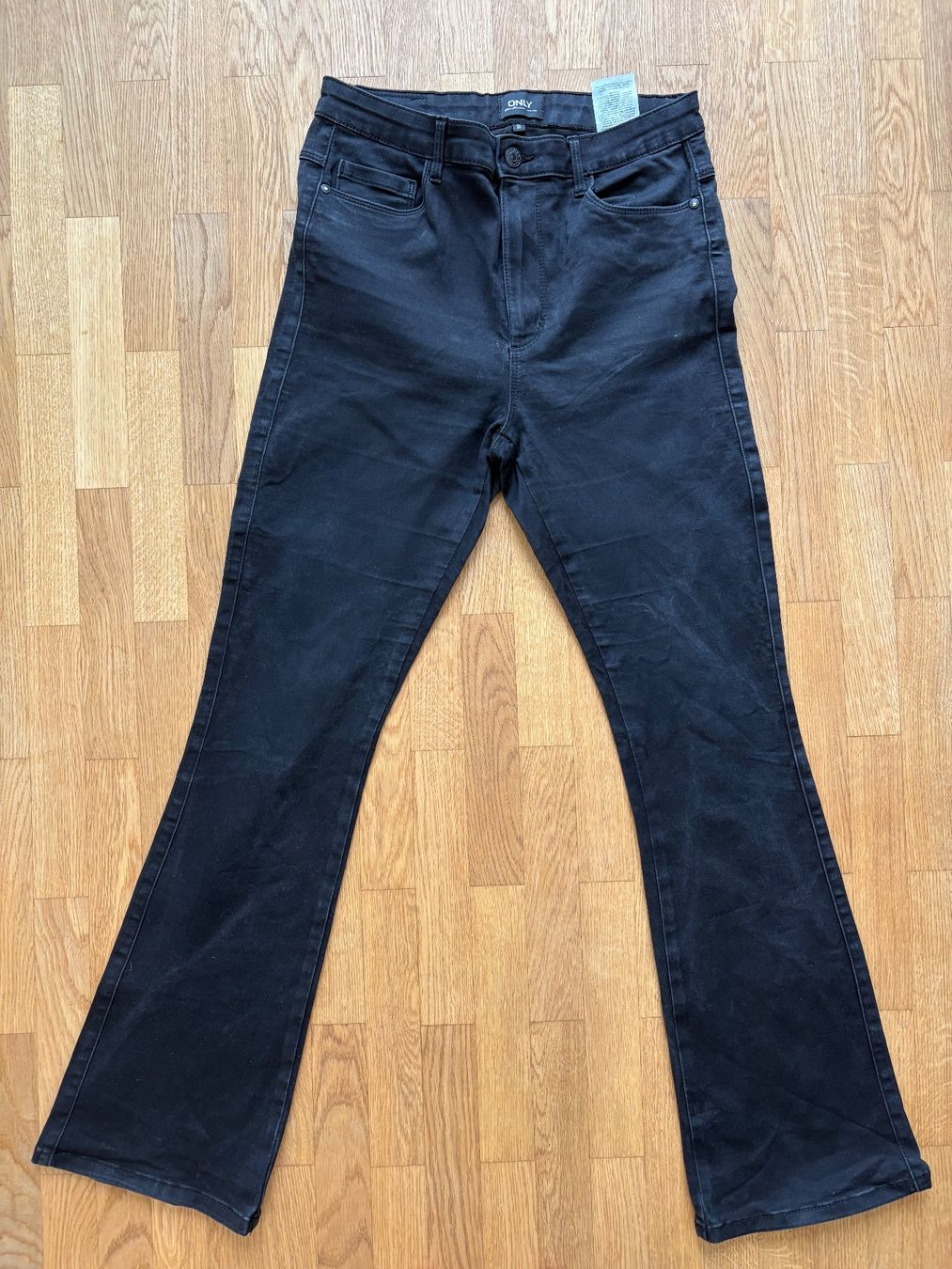 Only Jeans: Jean noir ONLY noir taille 30/ L – Usato da Zürich venduto da mcotti01 1