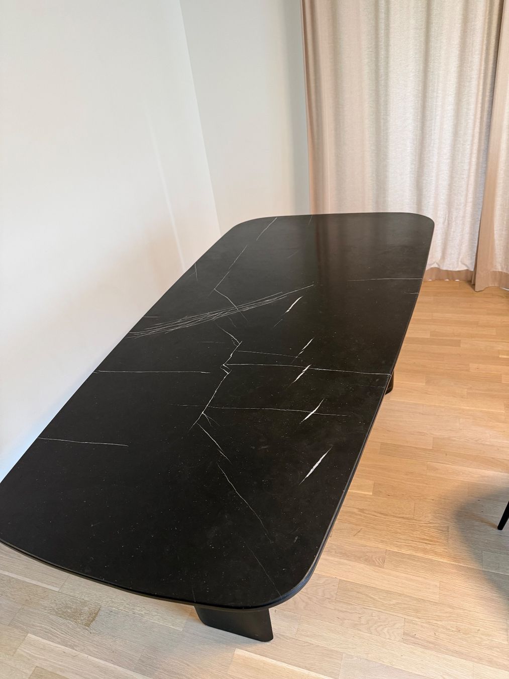Tavoli: table en marbre – Usato da Lausanne venduto da lei_26fz 2