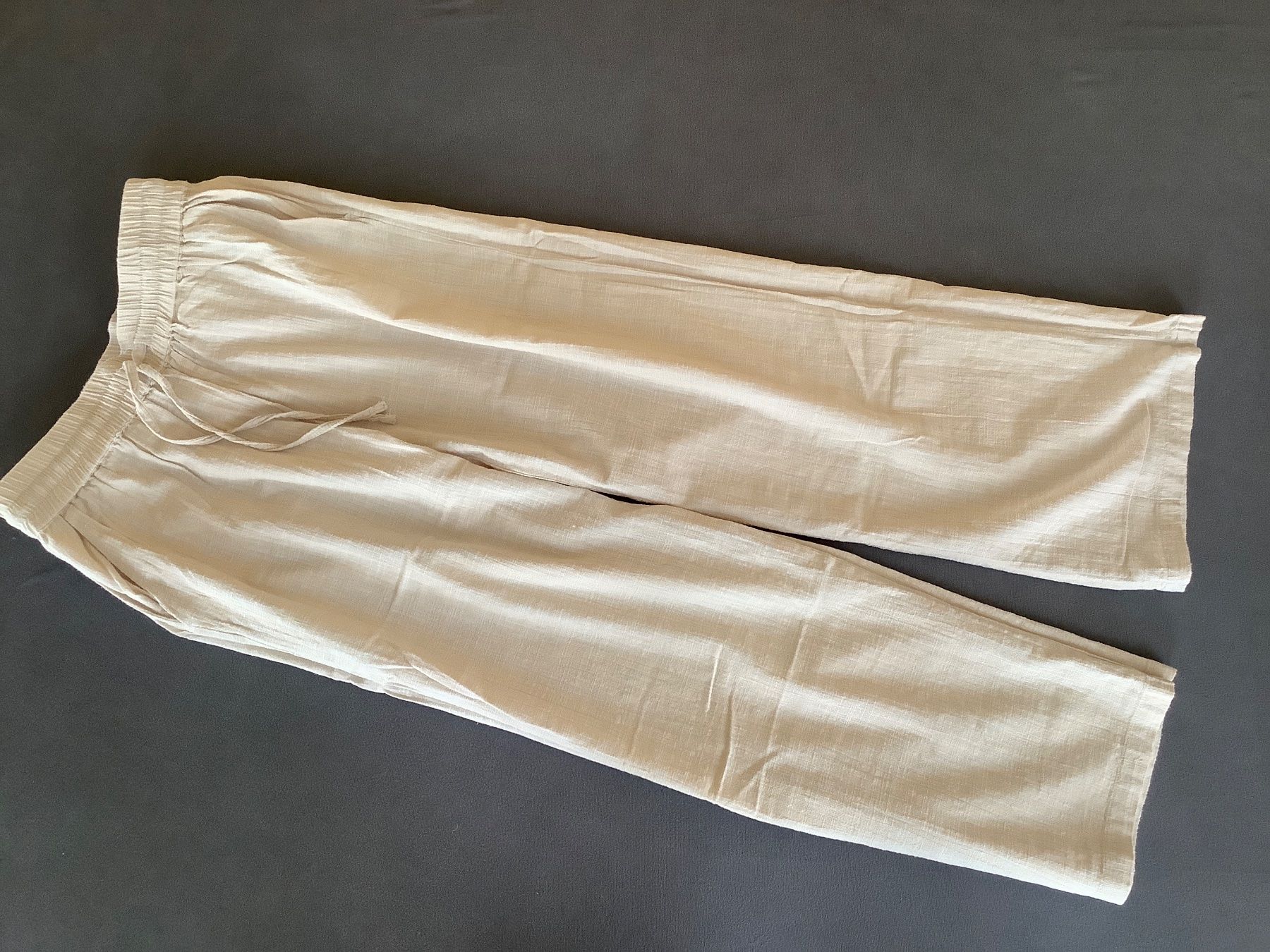 Only Pantaloni: Hose – Usato da Uznach venduto da manulas