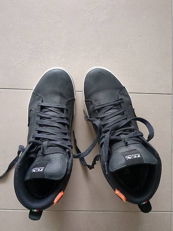 Herrenschuhe: Motorradschuhe TCX Street 3 WP - wasserdicht, D3O, grösse 44 – Gebraucht aus Basel von ChimpSociety 1