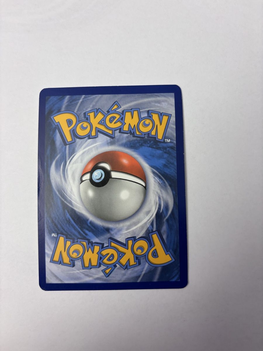 Pokémon Carte collezionabili: Schimmerndes Rayquaza Sun&Moon – Usato da Zollikon venduto da Solberner 1