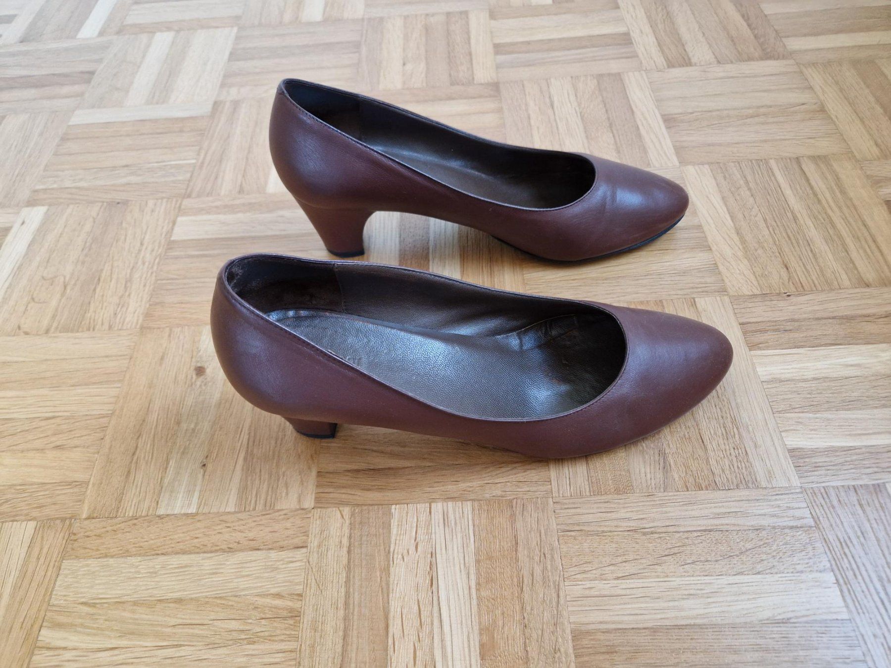 Navyboot Scarpe da donna: Navyboot Leder Pumps Grösse 39 1/2 braun – Nuovo (secondo la descrizione) da Zürich venduto da yro_qvz7 2