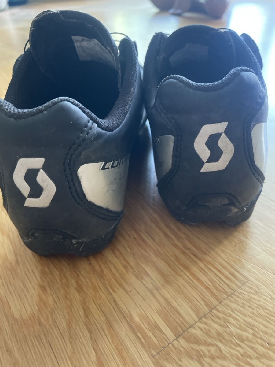 Scott Herrenschuhe: Scott Bike Schuhe, Click System, gr 36 – Gebraucht aus Uetikon am See von Wigglo 2