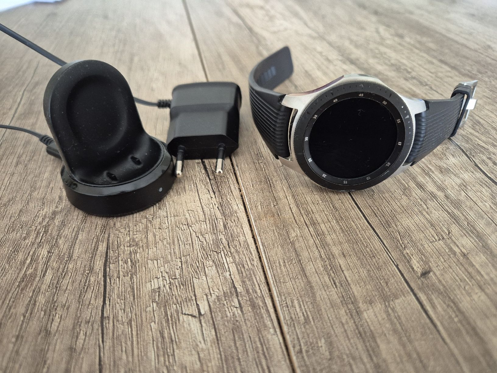 Samsung Smartwatch: Samsung Galaxy Watch inkl. Ladekabel – Gebraucht aus Liestal von badersar
