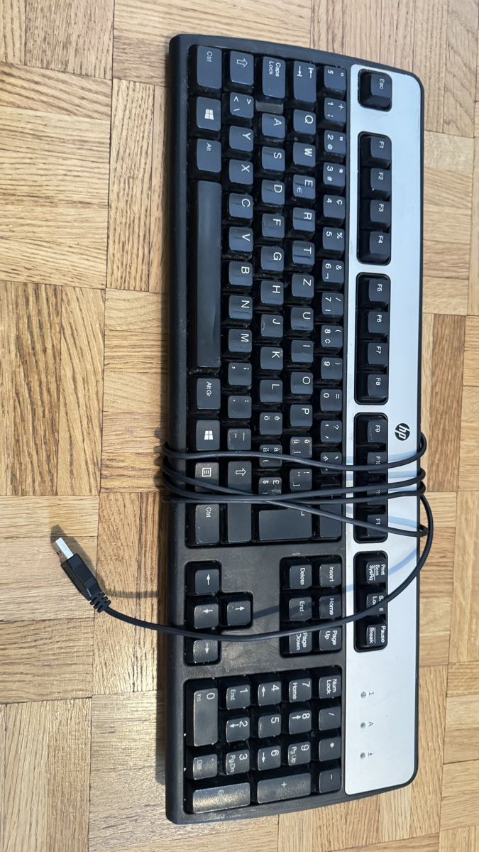 Claviers: Pack Clavier + Souris (achat unique possible) – D'occasion à Grand-Lancy par dan_pt5p