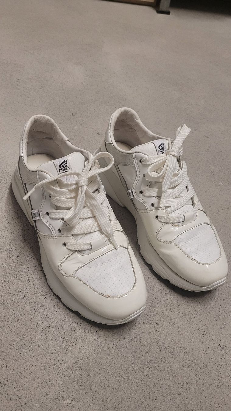 Hogan Scarpe da donna: Hogan Sneaker Gr. 38 – Usato da Vogelsang AG venduto da mil_ym96